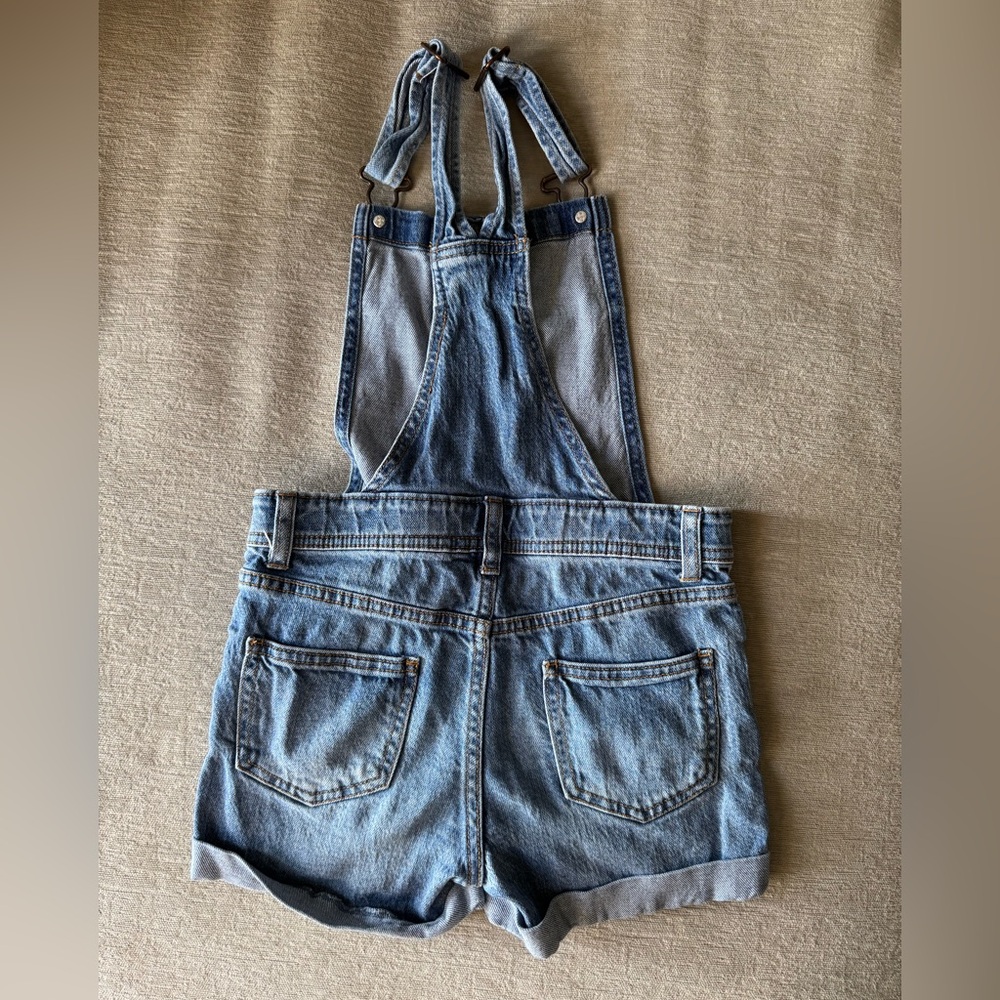 Cat & Jack Girls Denim Overall Shorts Distressed Jean Shortalls Size M 7/8 - Picture 6 of 9